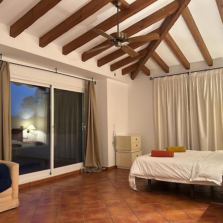 Villa Close To The Beach In Marbella Exteriör bild