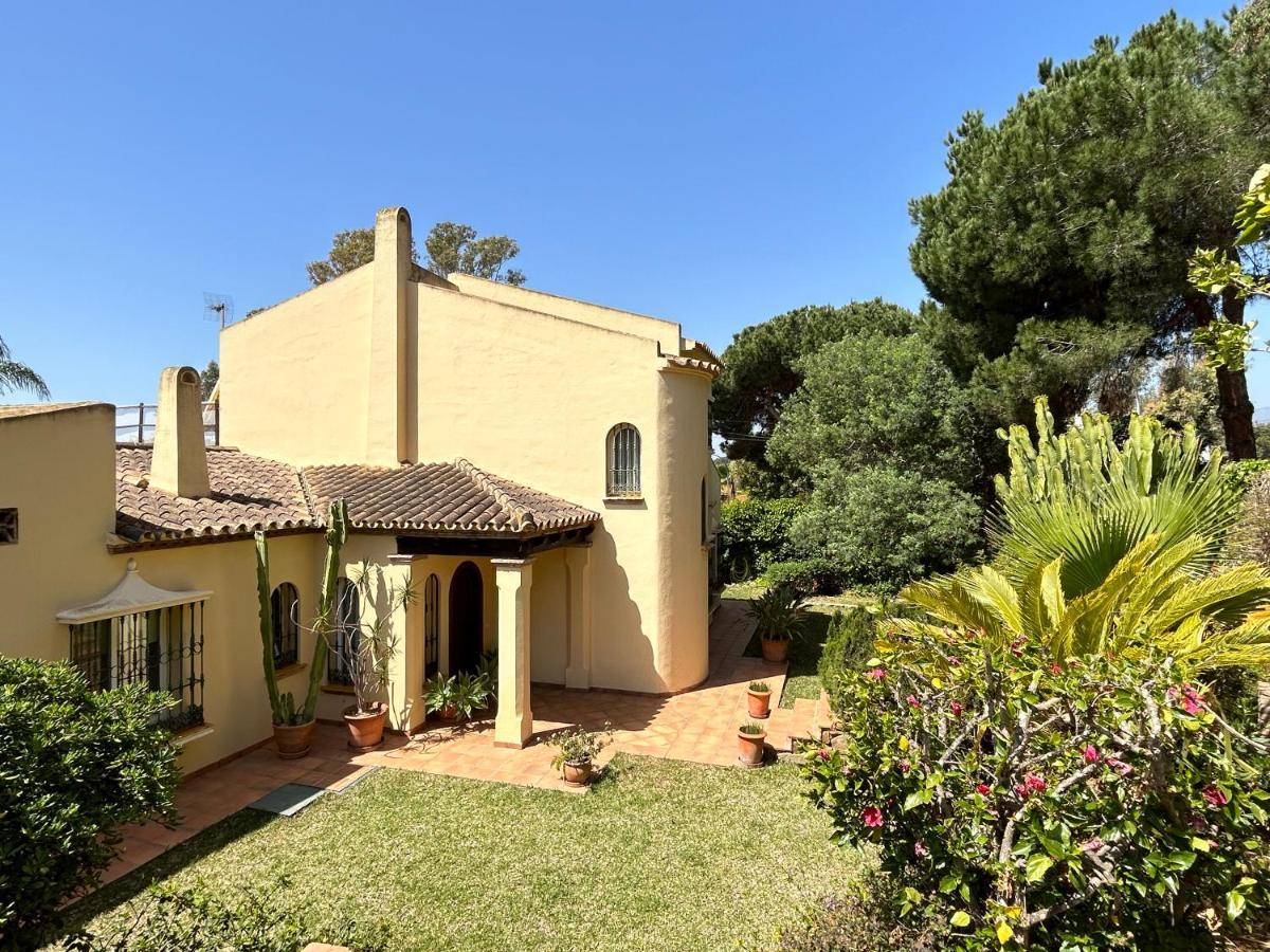 Villa Close To The Beach In Marbella Exteriör bild