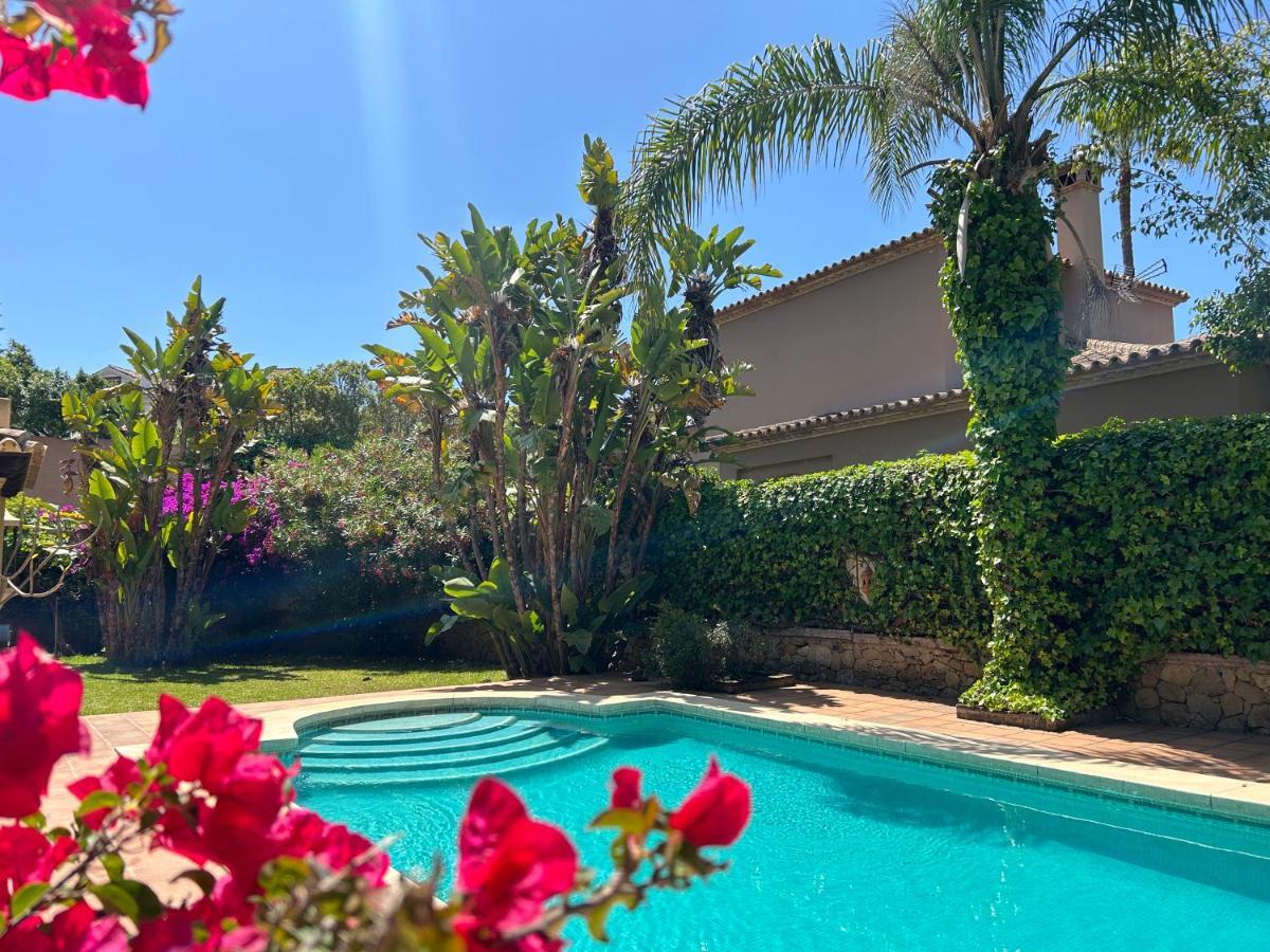 Villa Close To The Beach In Marbella Exteriör bild
