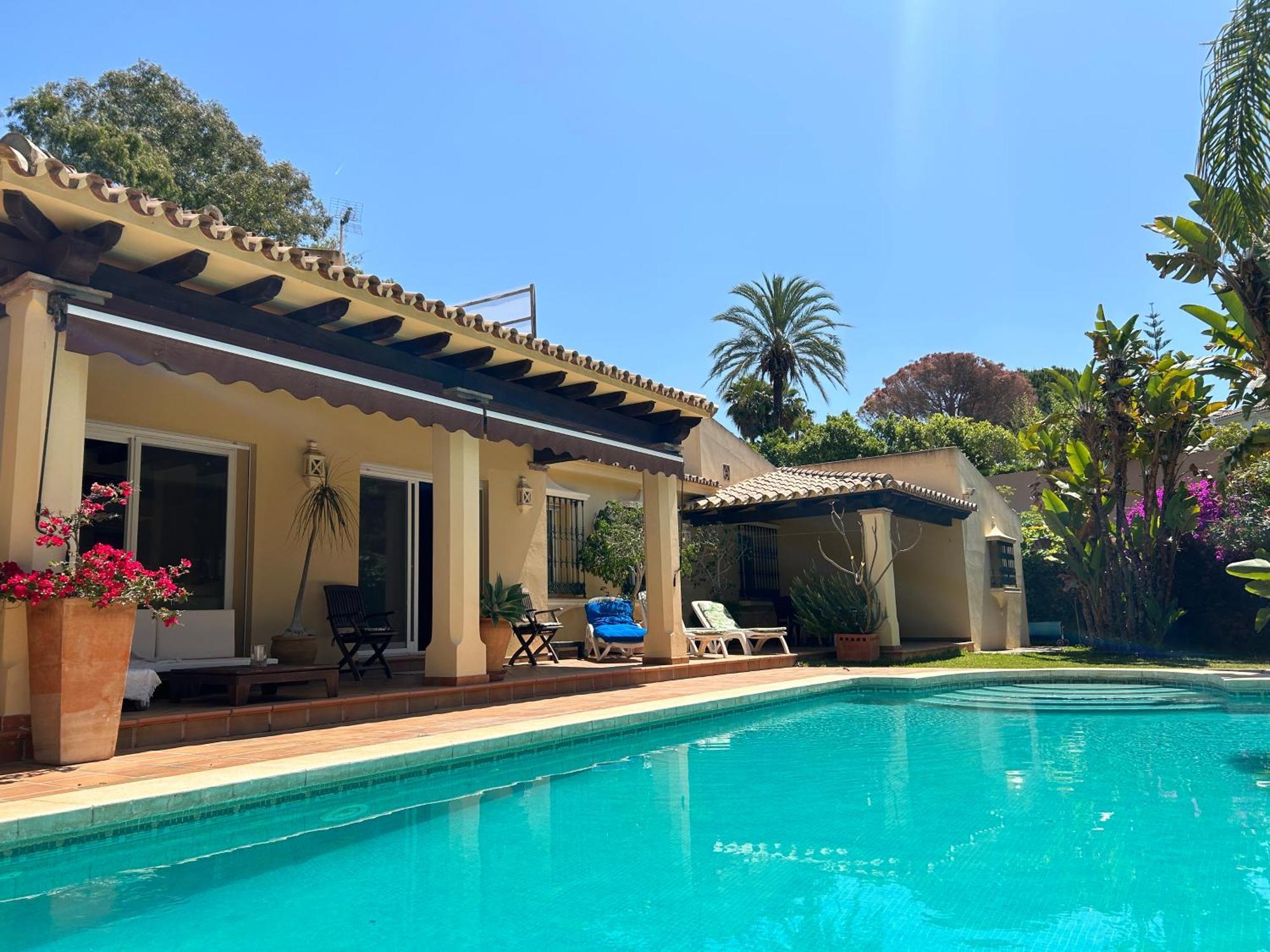 Villa Close To The Beach In Marbella Exteriör bild